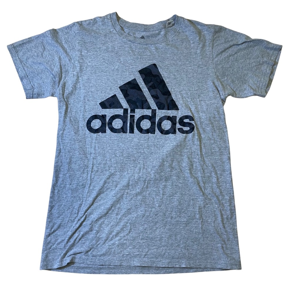 Adidas The Go-To Tee T-Shirt Camo Logo Graphic Short Sleeve Gray Mens Size Small